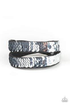 Under The SEQUINS Blue Bracelet Paparazzi