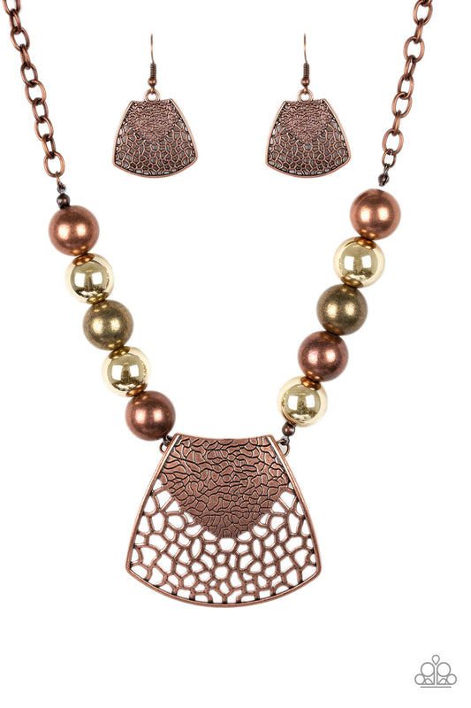Large and In Charge Multi
Necklace Paparazzi