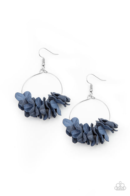 Flirty Florets Blue

Earrings - Daria's Blings N Things