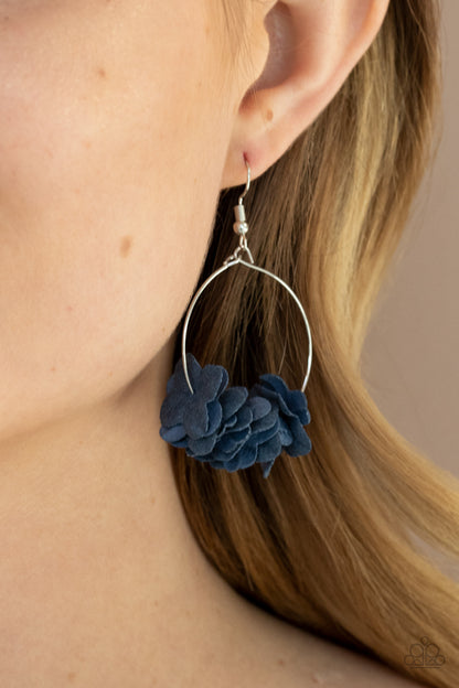 Flirty Florets Blue

Earrings - Daria's Blings N Things