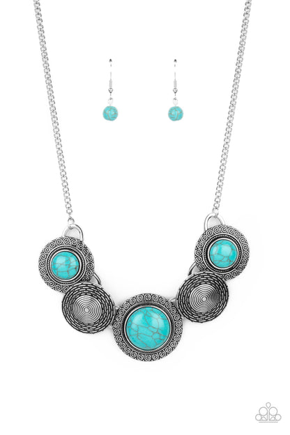 Canyon Cottage Blue
Necklace - Daria's Blings N Things