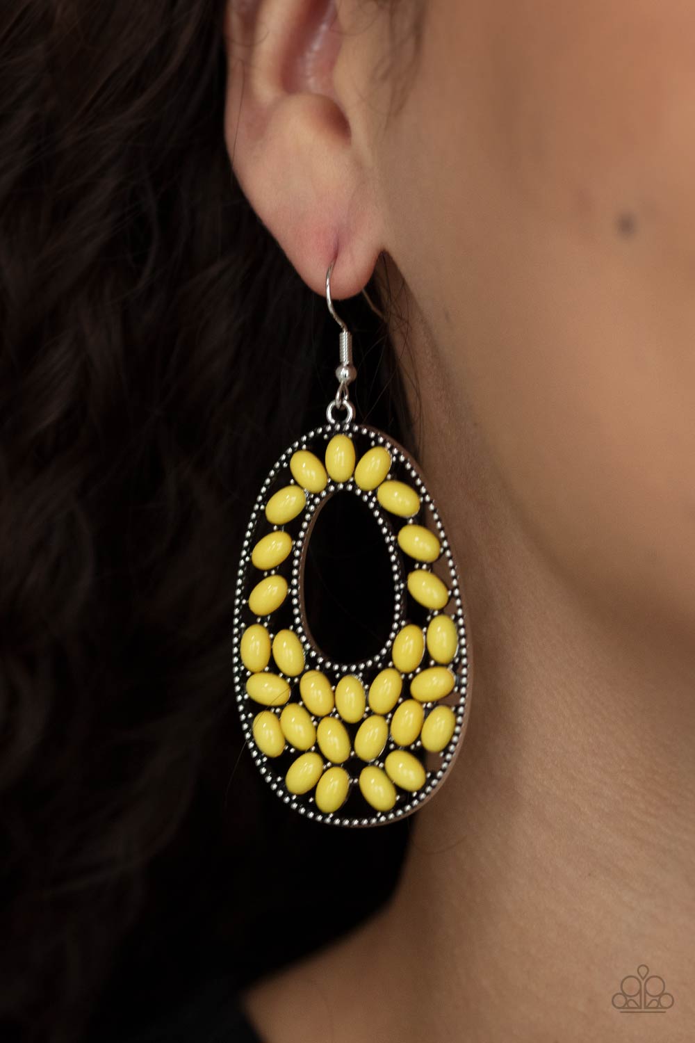 Beaded Shores Yellow
Earrings - Daria's Blings N Things