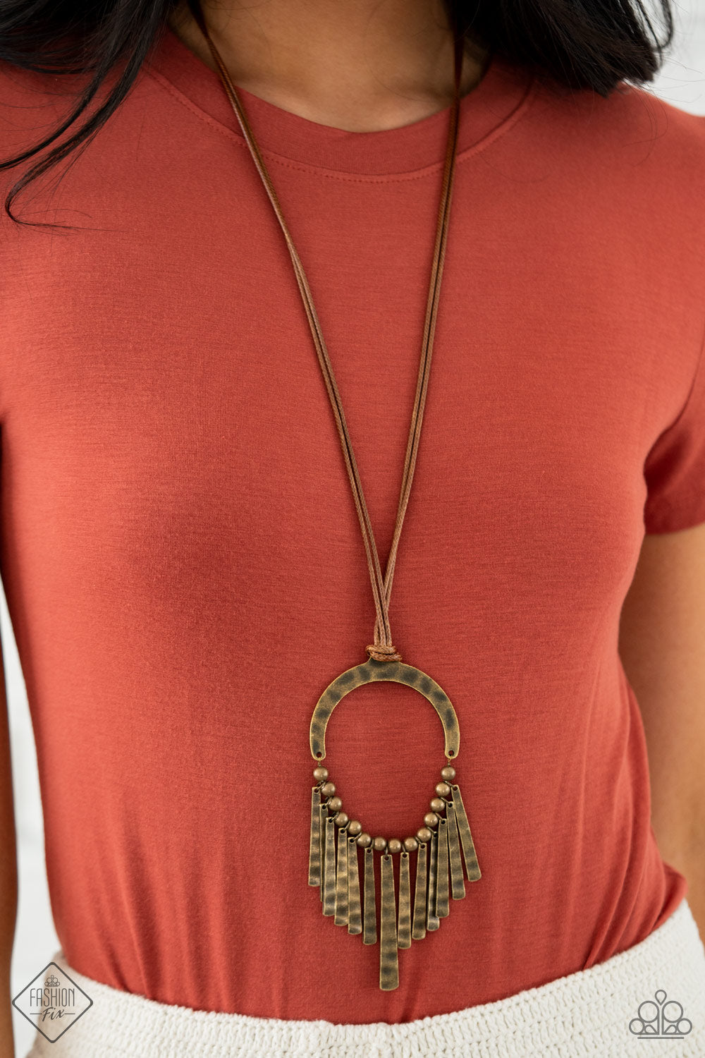 You Wouldnt FLARE!
Brass Necklace - Daria's Blings N Things