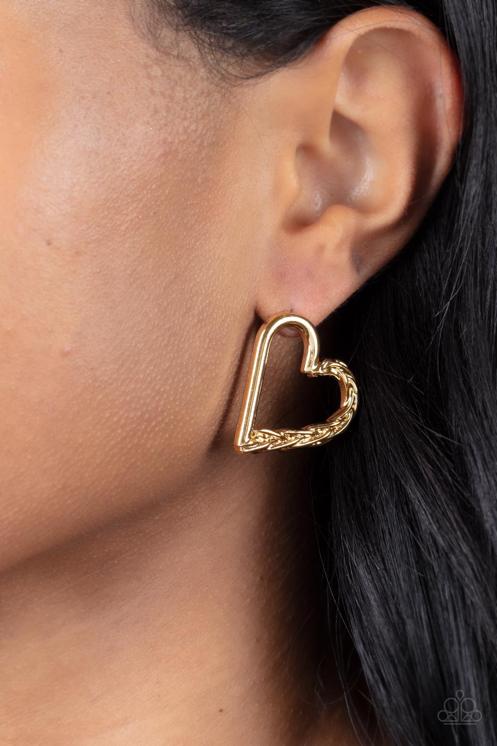 Cupid, Who? Gold
Post Earrings Paparazzi