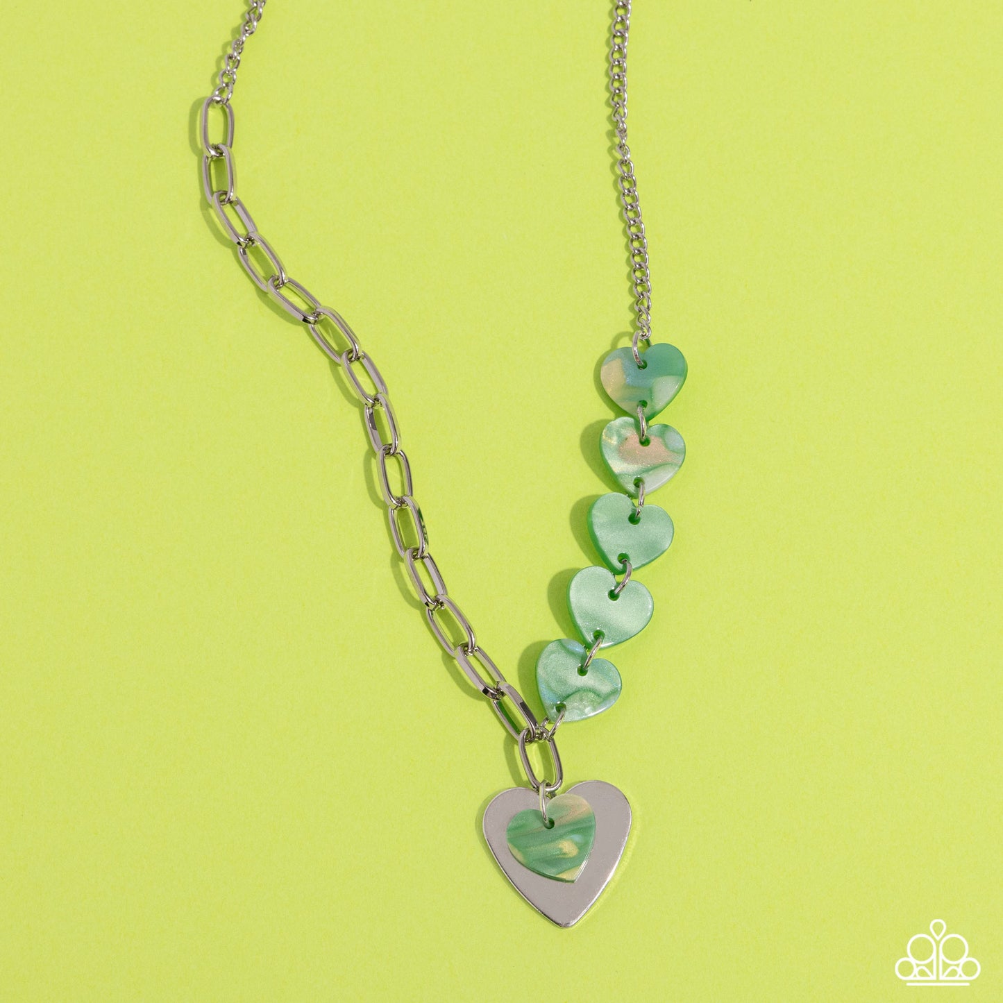 HEART Of The Movement Green Necklace Paparazzi