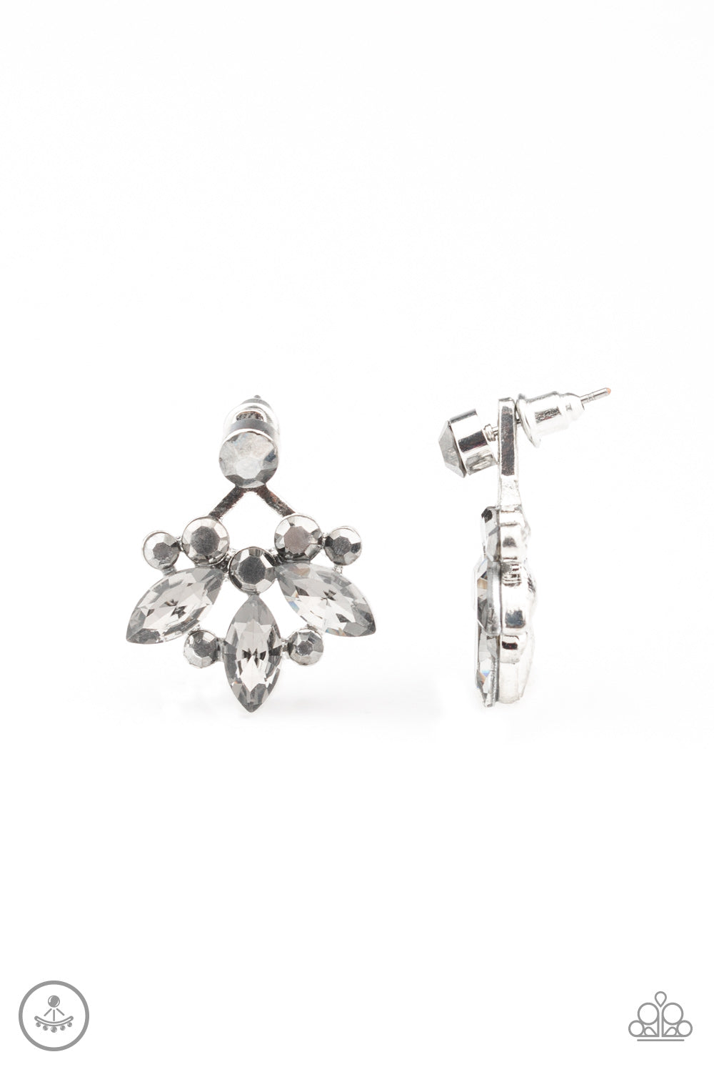 Crystal Constellations Silver
Post
Earrings - Daria's Blings N Things