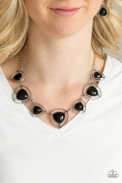 Make A Point Black
Necklace
